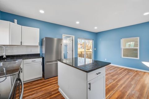 Tiny photo for 233 Tully Street, Marion, OH 43302 (MLS # 226007272)