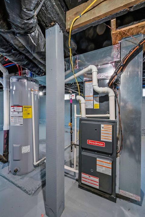 Tiny photo for 233 Tully Street, Marion, OH 43302 (MLS # 226007272)