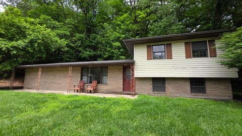 Photo of 1494 Krebs Drive, Newark, OH 43055 (MLS # 226018646)