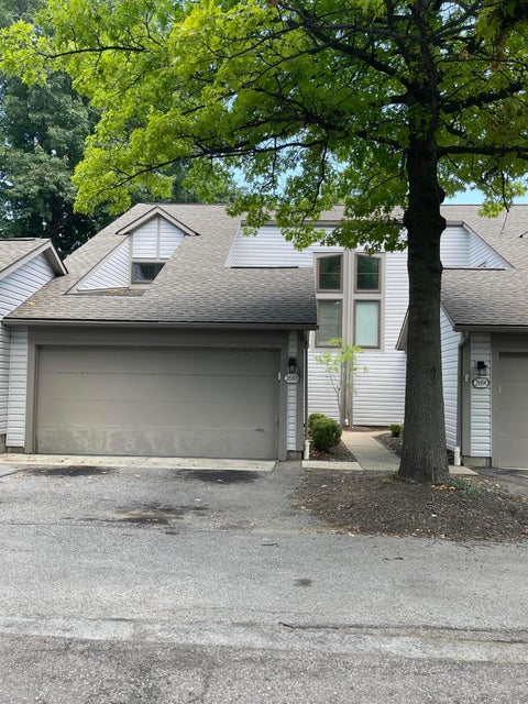 Condo For Sale - 2688 Woodland Trail Drive #9<br/> Columbus, OH 43231