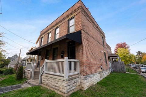 Photo of 514 W 1st Avenue, Columbus, OH 43201 (MLS # 226008839)