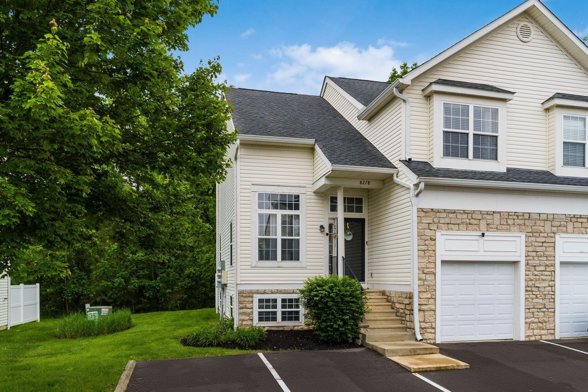 8278 Catalpa Ridge Drive, Blacklick, Ohio image 1