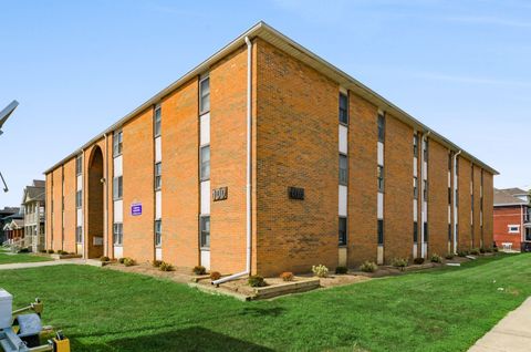 Photo of 100 Chittenden Avenue, Columbus, OH 43201 (MLS # 226015087)