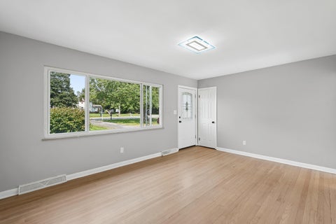 Tiny photo for 3399 Clime Road, Columbus, OH 43223 (MLS # 226033904)
