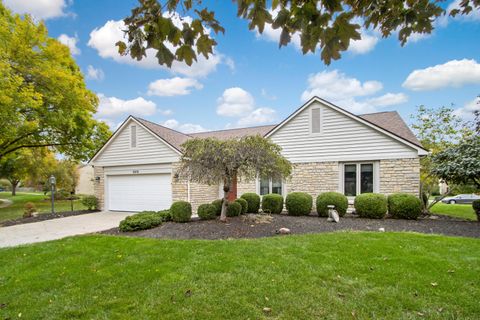Photo of 5578 Corey Swirl Drive, Dublin, OH 43017 (MLS # 225039317)