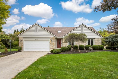 Photo of 5578 Corey Swirl Drive, Dublin, OH 43017 (MLS # 225039317)