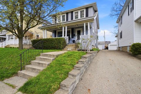 Photo of 1530 Lincoln Road, Columbus, OH 43212 (MLS # 226009460)