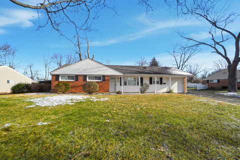 Photo of 95 Goldengate Drive, Dayton, OH 45459 (MLS # 225046399)