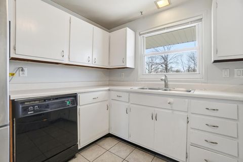 Tiny photo for 95 Goldengate Drive, Dayton, OH 45459 (MLS # 225046399)