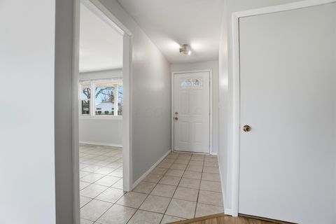 Tiny photo for 95 Goldengate Drive, Dayton, OH 45459 (MLS # 225046399)