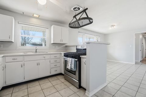 Tiny photo for 95 Goldengate Drive, Dayton, OH 45459 (MLS # 225046399)