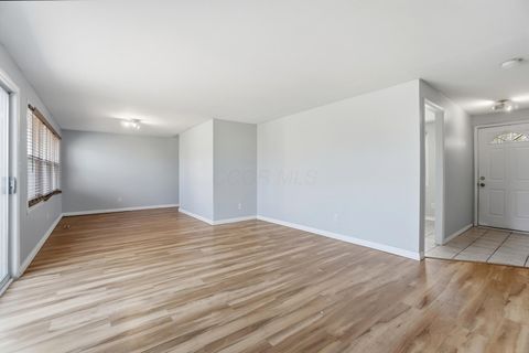 Tiny photo for 95 Goldengate Drive, Dayton, OH 45459 (MLS # 225046399)