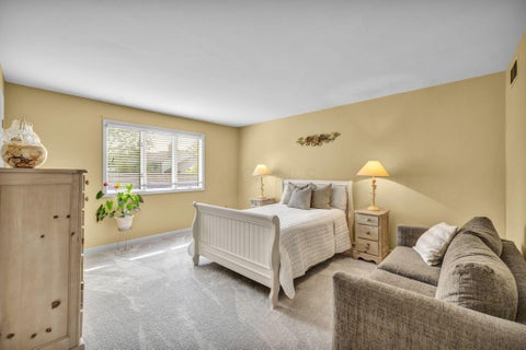 Tiny photo for 1114 Strathaven Drive N 5C #5C, Worthington, OH 43085 (MLS # 226033979)