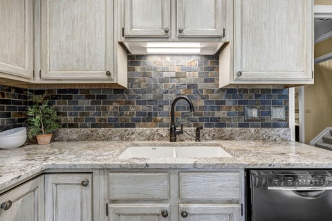 Tiny photo for 1114 Strathaven Drive N 5C #5C, Worthington, OH 43085 (MLS # 226033979)