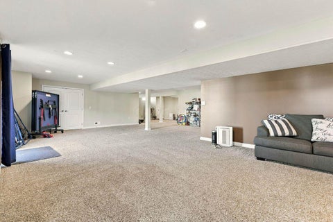 Tiny photo for 516 Greenwood Loop, Newark, OH 43055 (MLS # 226035602)