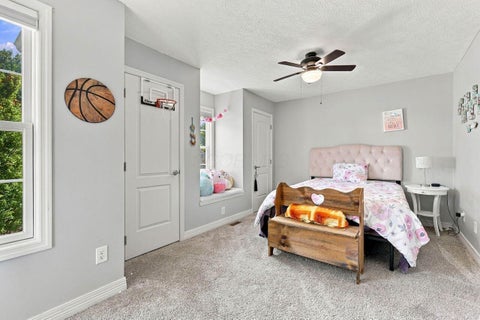 Tiny photo for 516 Greenwood Loop, Newark, OH 43055 (MLS # 226035602)