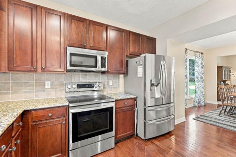 Tiny photo for 516 Greenwood Loop, Newark, OH 43055 (MLS # 226035602)