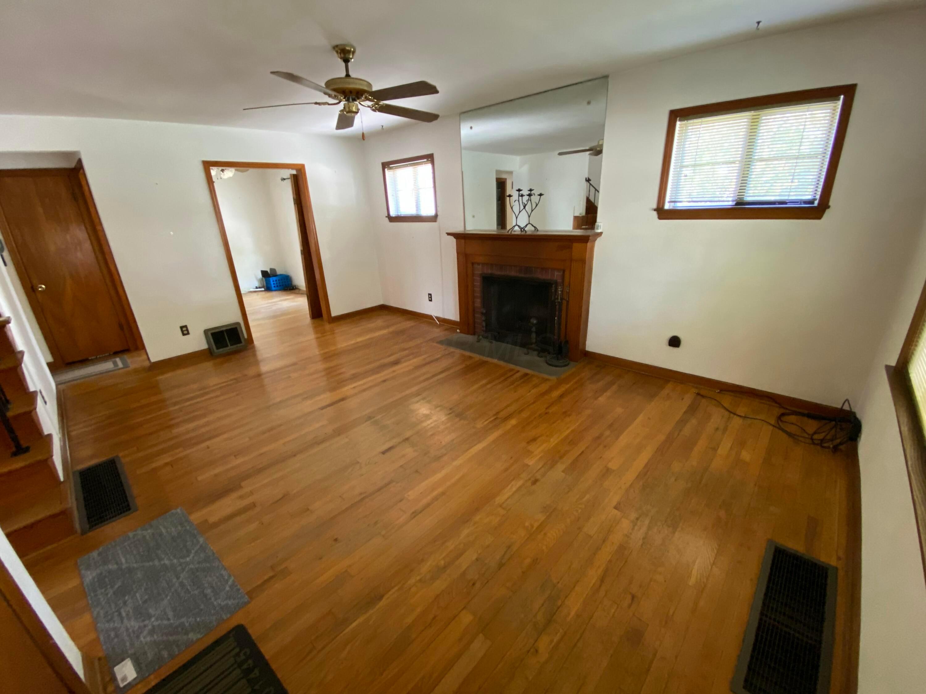 Columbus, Ohio 43214, United States, 3 Bedrooms Bedrooms, ,2 BathroomsBathrooms,Residential,Active,189373