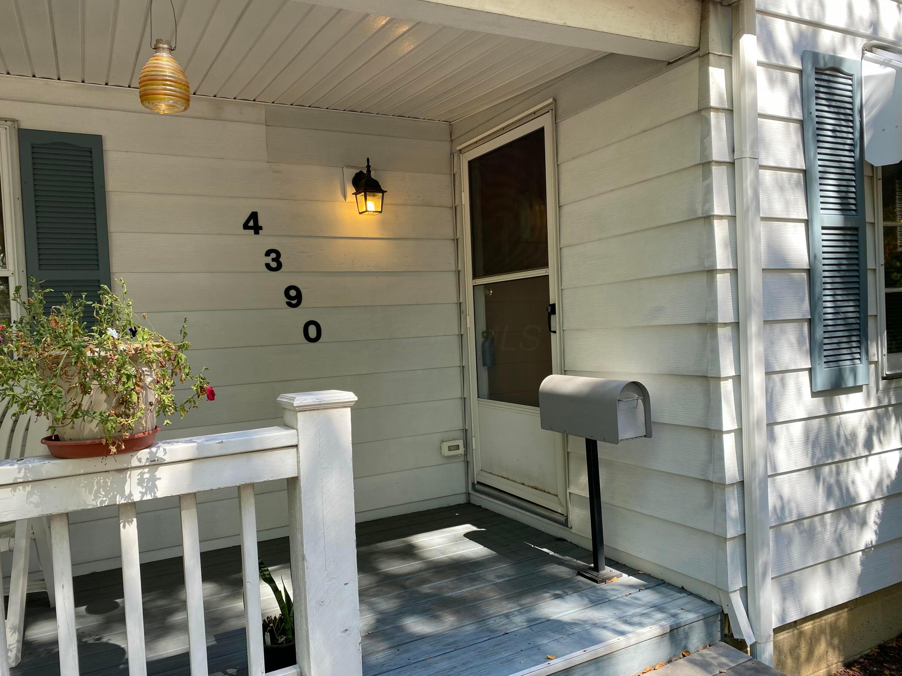 Columbus, Ohio 43214, United States, 3 Bedrooms Bedrooms, ,2 BathroomsBathrooms,Residential,Active,189373