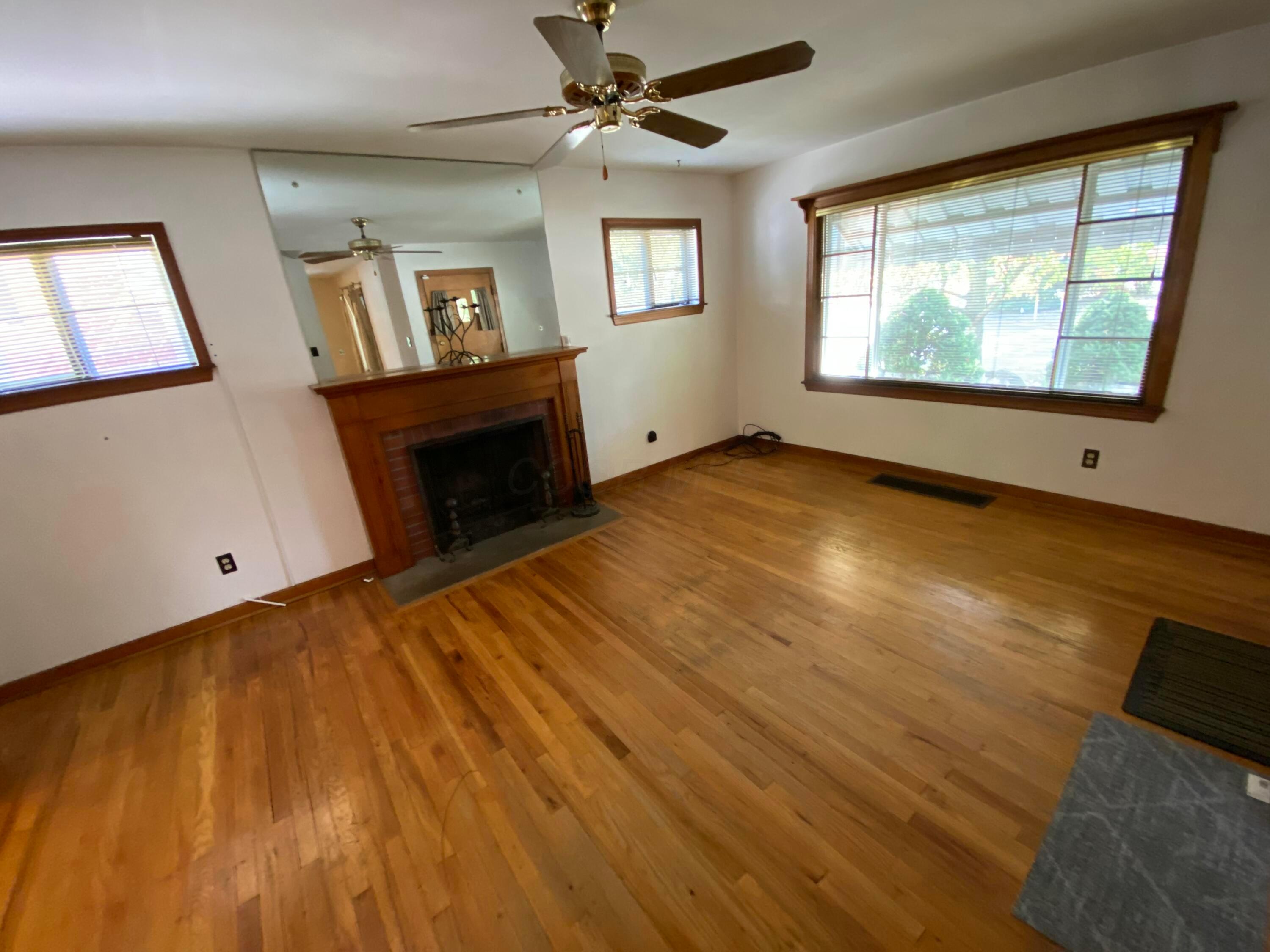 Columbus, Ohio 43214, United States, 3 Bedrooms Bedrooms, ,2 BathroomsBathrooms,Residential,Active,189373