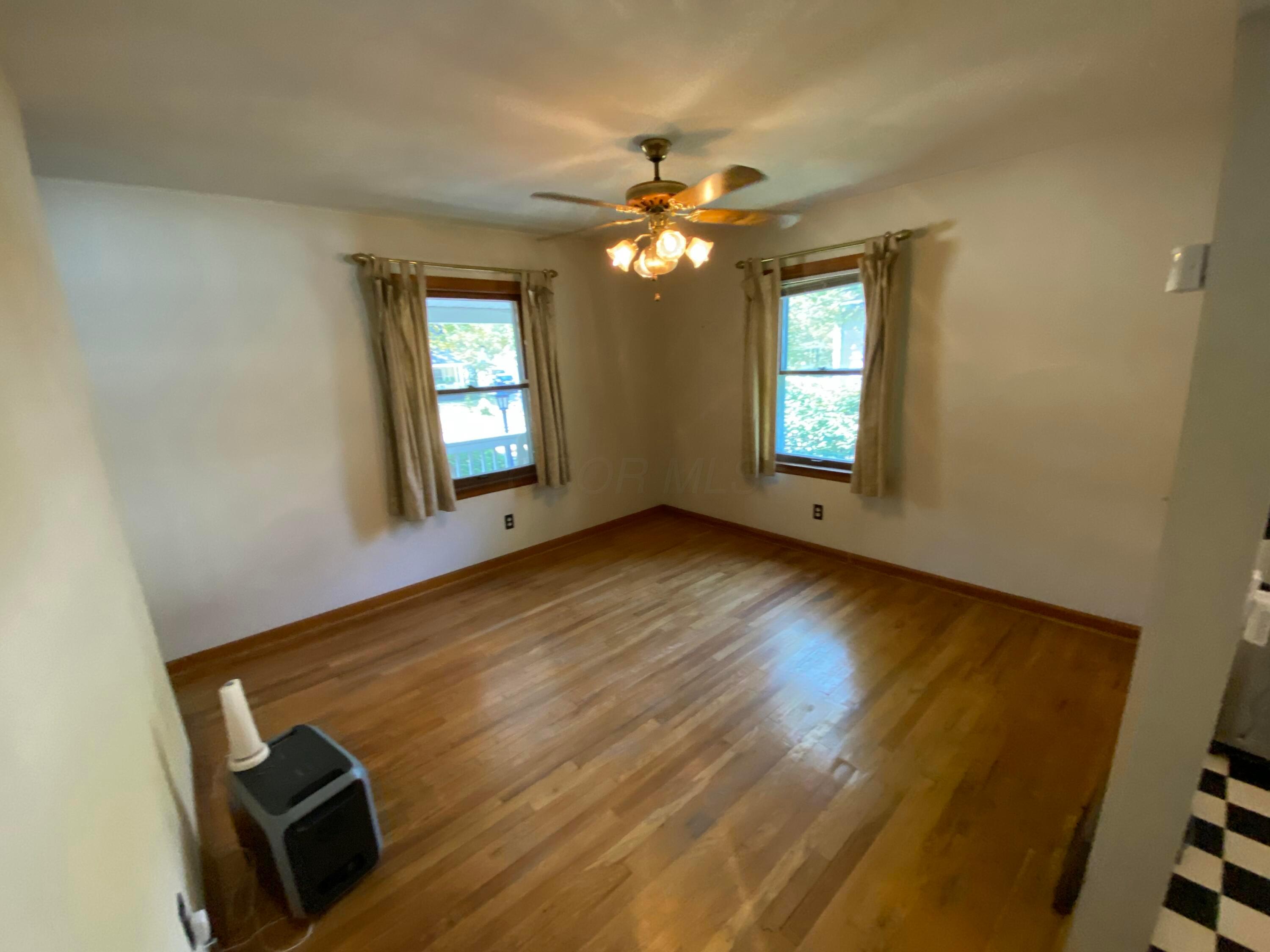 Columbus, Ohio 43214, United States, 3 Bedrooms Bedrooms, ,2 BathroomsBathrooms,Residential,Active,189373