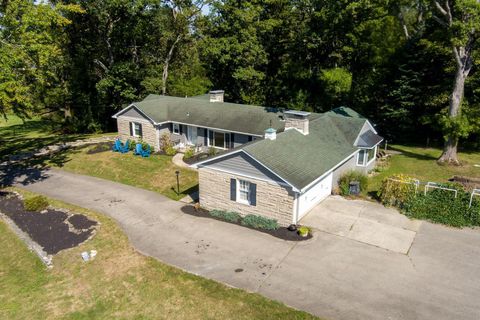 Tiny photo for 408 Tuttle Road, Springfield, OH 45503 (MLS # 225037695)