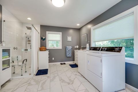 Tiny photo for 408 Tuttle Road, Springfield, OH 45503 (MLS # 225037695)