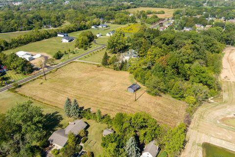 Tiny photo for 408 Tuttle Road, Springfield, OH 45503 (MLS # 225037695)
