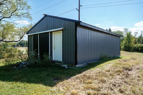 Tiny photo for 408 Tuttle Road, Springfield, OH 45503 (MLS # 225037695)