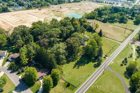 Tiny photo for 408 Tuttle Road, Springfield, OH 45503 (MLS # 225037695)
