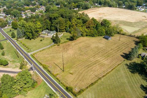 Tiny photo for 408 Tuttle Road, Springfield, OH 45503 (MLS # 225037695)