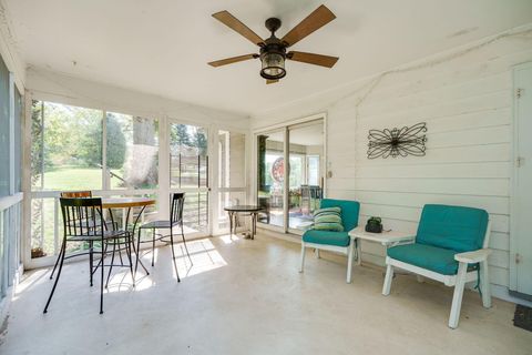 Tiny photo for 408 Tuttle Road, Springfield, OH 45503 (MLS # 225037695)