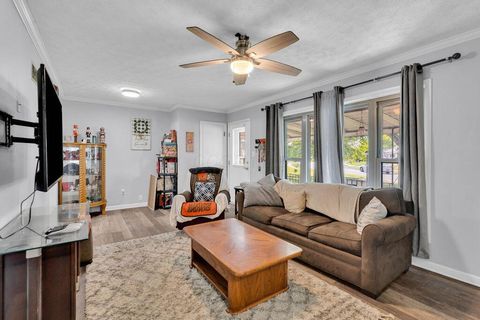 Tiny photo for 4370 Maplegrove Drive, Grove City, OH 43123 (MLS # 225039484)