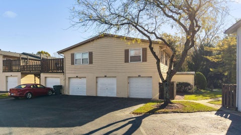 Tiny photo for 2538 Nassau Drive 29B #29B, Columbus, OH 43232 (MLS # 226039777)