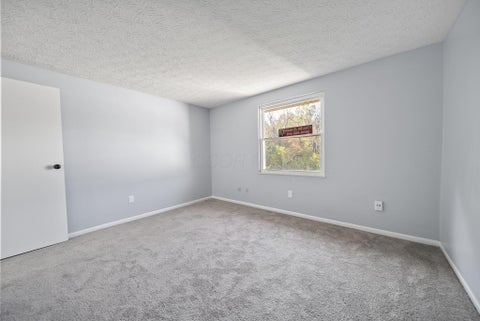 Tiny photo for 2538 Nassau Drive 29B #29B, Columbus, OH 43232 (MLS # 226039777)