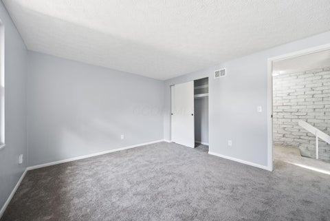 Tiny photo for 2538 Nassau Drive 29B #29B, Columbus, OH 43232 (MLS # 226039777)