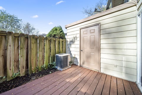 Tiny photo for 2538 Nassau Drive 29B #29B, Columbus, OH 43232 (MLS # 226039777)