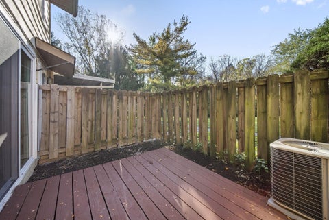 Tiny photo for 2538 Nassau Drive 29B #29B, Columbus, OH 43232 (MLS # 226039777)