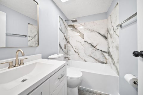 Tiny photo for 2538 Nassau Drive 29B #29B, Columbus, OH 43232 (MLS # 226039777)