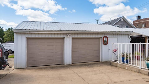 Tiny photo for 522 S Main Street, New Lexington, OH 43764 (MLS # 226035237)