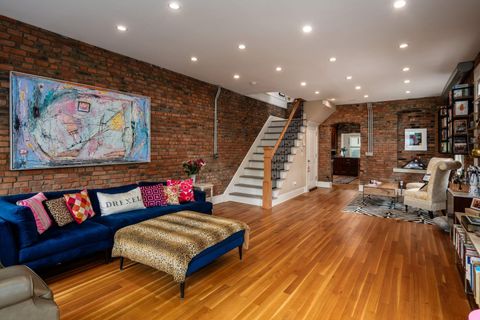 Tiny photo for 543 Mohawk Street, Columbus, OH 43206 (MLS # 226014188)