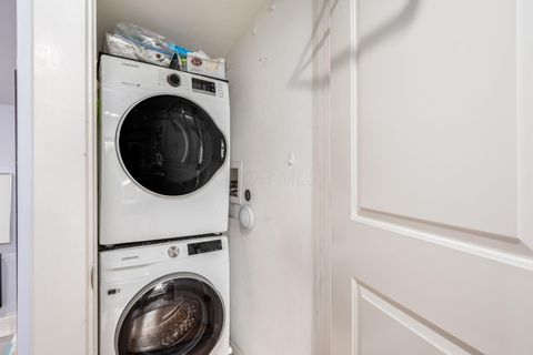 Tiny photo for 543 Mohawk Street, Columbus, OH 43206 (MLS # 226014188)