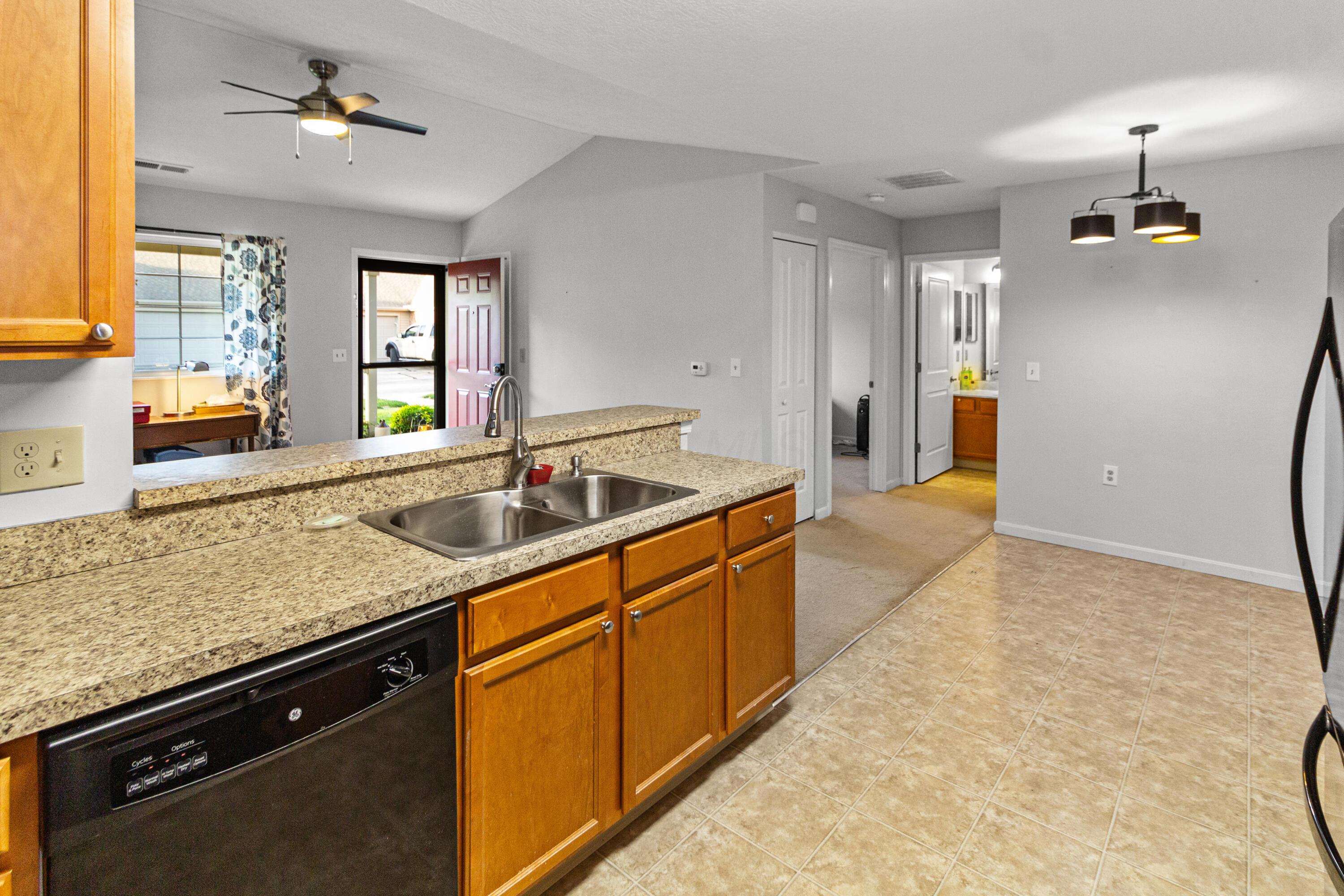 4343 Cobbleton Grove Circle, Canal Winchester, Ohio image 4