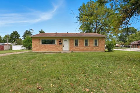 Photo of 1634 S James Road, Columbus, OH 43227 (MLS # 225036575)