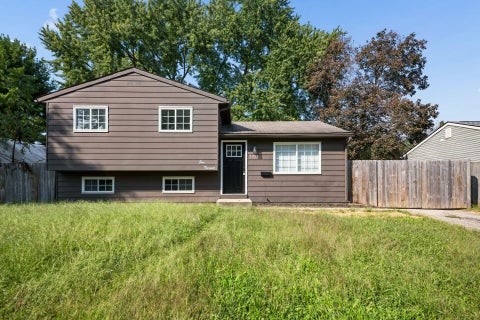 Homes For Sale - 5000 Albany Drive<br/> Columbus, OH 43232