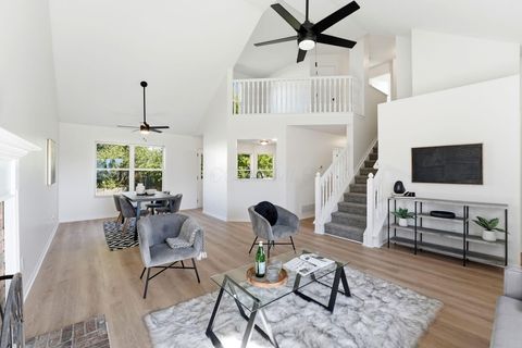 Tiny photo for 6778 Warriner Way, Canal Winchester, OH 43110 (MLS # 225041004)