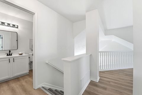 Tiny photo for 6778 Warriner Way, Canal Winchester, OH 43110 (MLS # 225041004)