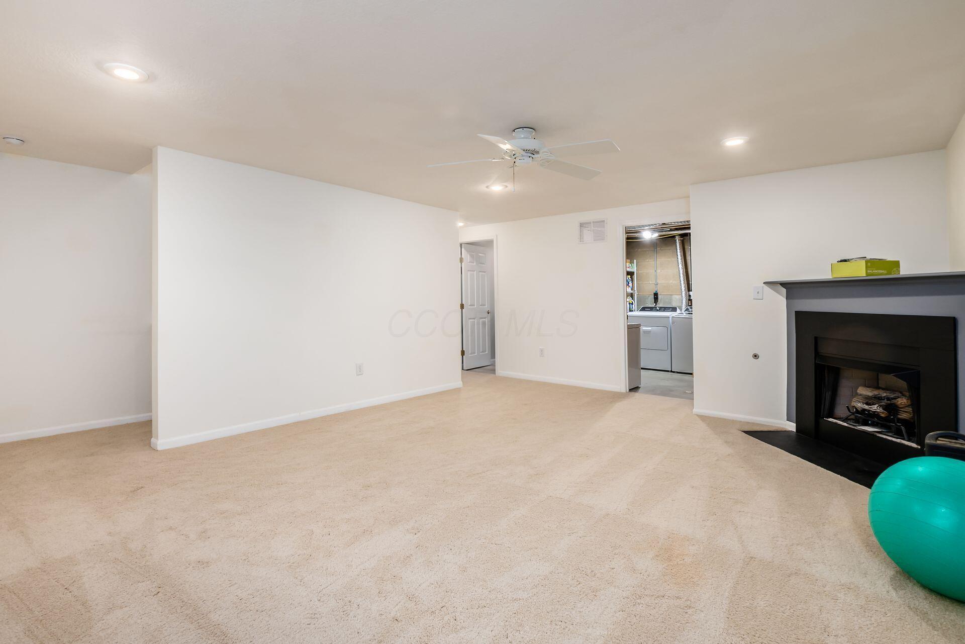 1154 Kinneton, Columbus, Ohio image 31