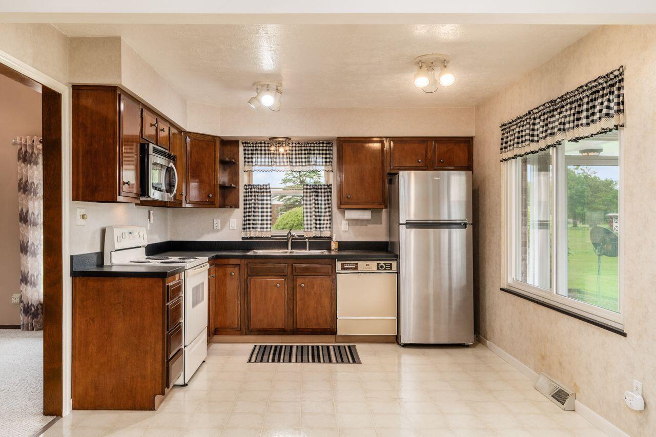 11825 Elgin Drive, Orient, Ohio image 13