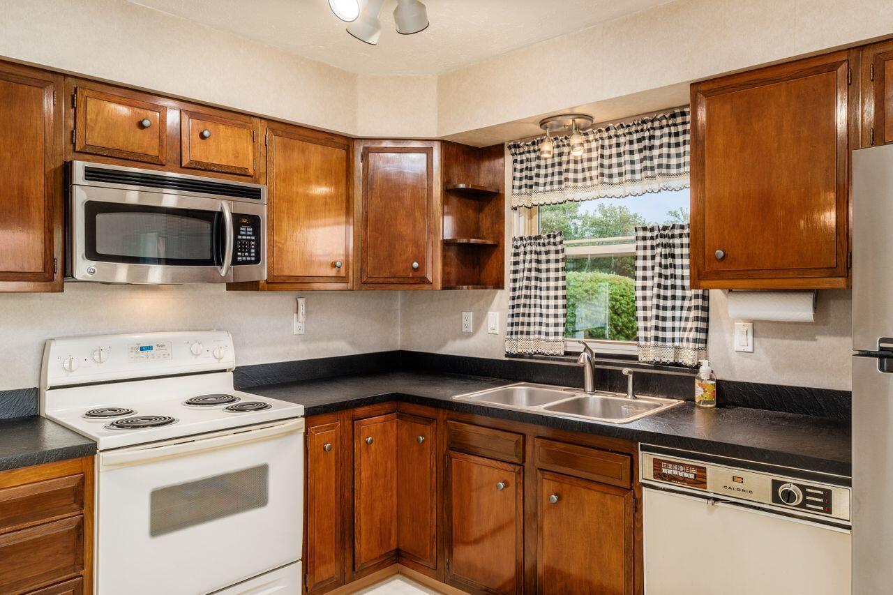 11825 Elgin Drive, Orient, Ohio image 14